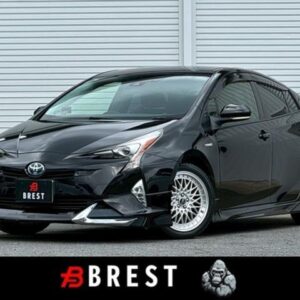 2017 Toyota Prius black hybrid used car Japan export