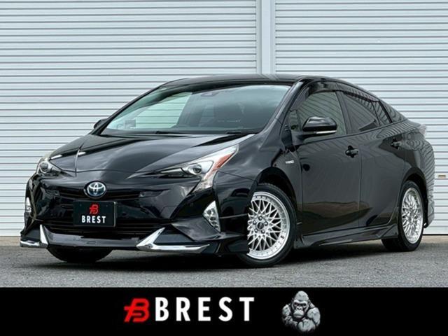 Ref:AUX-25054020 TOYOTA PRIUS 2017 1 2017 Toyota Prius black hybrid used car Japan export