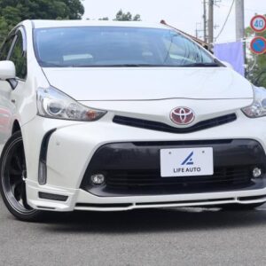 2015 Toyota Prius Alpha pearl gasoline used car Japan export