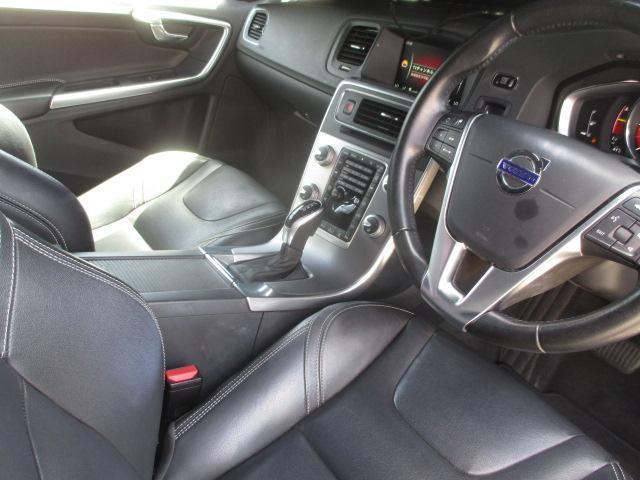 Ref:AUX-25056759 VOLVO V60 2017 4 Ref:AUX-25056759 VOLVO V60 2017 - Image 4