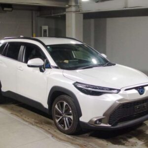 2023 Toyota Corolla Cross pearl gasoline used car Japan export