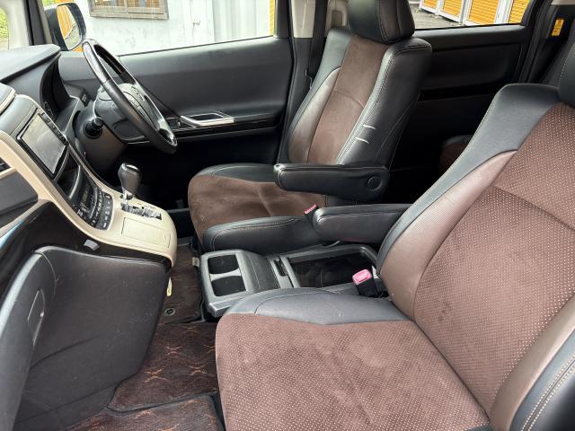 Ref:AUX-25061505 TOYOTA ALPHARD 2015 6 Ref:AUX-25061505 TOYOTA ALPHARD 2015 - Image 6