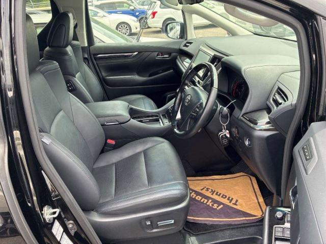 Ref:AUX-25066243 TOYOTA ALPHARD 2022 4 Ref:AUX-25066243 TOYOTA ALPHARD 2022 - Image 4