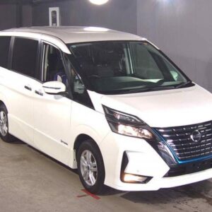 2020 Nissan Serena pearl gasoline used car Japan export