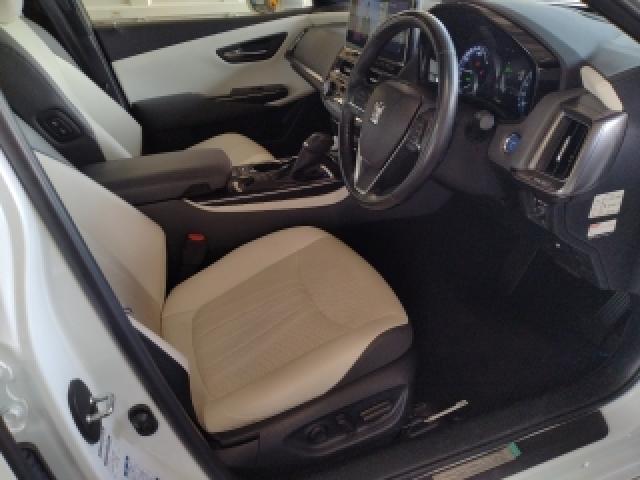 Ref:AUX-25070396 TOYOTA CROWN HYBRID 2022 4 Ref:AUX-25070396 TOYOTA CROWN HYBRID 2022 - Image 4