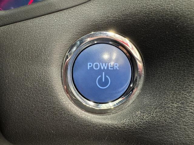 Ref:AUX-25070857 TOYOTA CROWN HYBRID 2019 16 Ref:AUX-25070857 TOYOTA CROWN HYBRID 2019 - Image 16