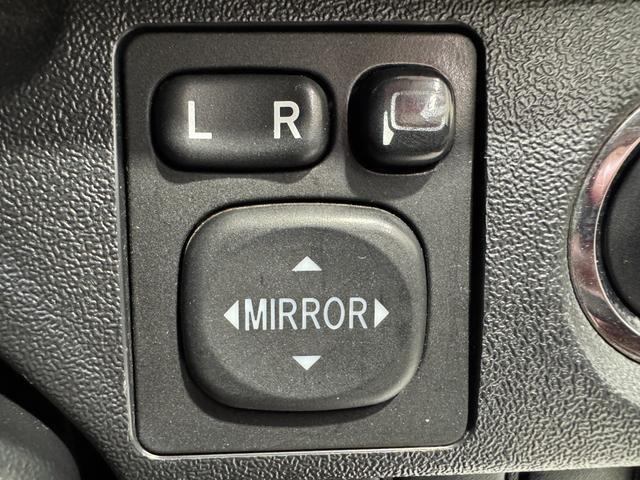 Ref:AUX-25070858 TOYOTA HIACE VAN 2019 14 Ref:AUX-25070858 TOYOTA HIACE VAN 2019 - Image 14