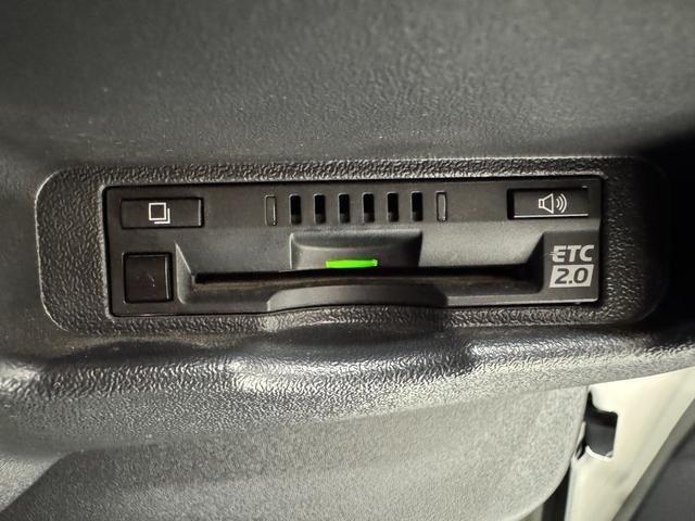 Ref:AUX-25070858 TOYOTA HIACE VAN 2019 19 Ref:AUX-25070858 TOYOTA HIACE VAN 2019 - Image 19