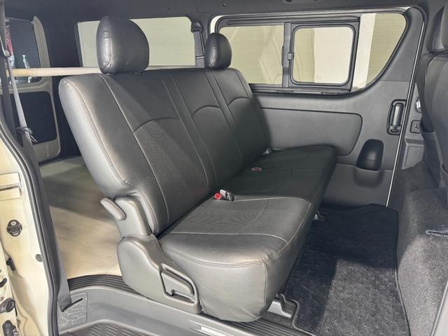 Ref:AUX-25070858 TOYOTA HIACE VAN 2019 10 Ref:AUX-25070858 TOYOTA HIACE VAN 2019 - Image 10