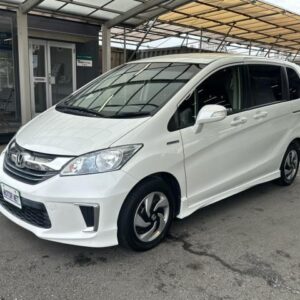 2014 Honda Freed Hybrid pearl hybrid used car Japan export