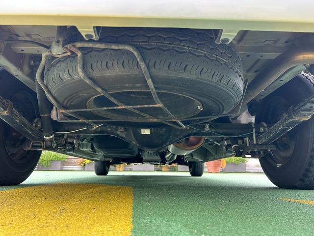 Ref:AUX-25074113 TOYOTA HIACE WAGON 2019 9 Ref:AUX-25074113 TOYOTA HIACE WAGON 2019 - Image 9