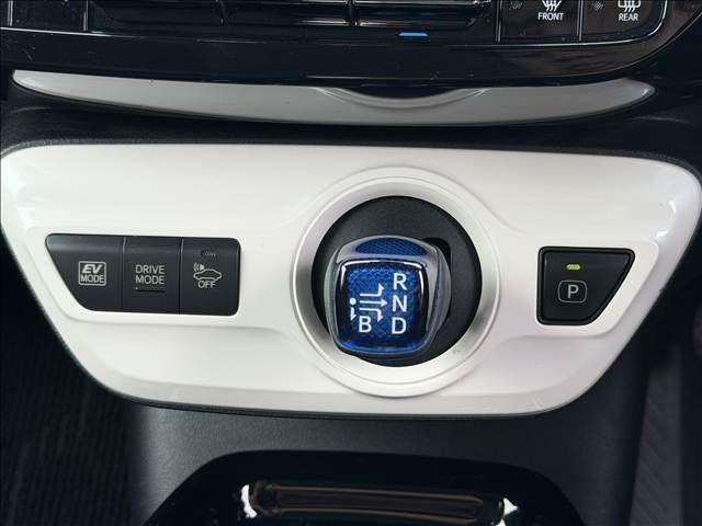Ref:AUX-25075689 TOYOTA PRIUS 2018 19 Ref:AUX-25075689 TOYOTA PRIUS 2018 - Image 19