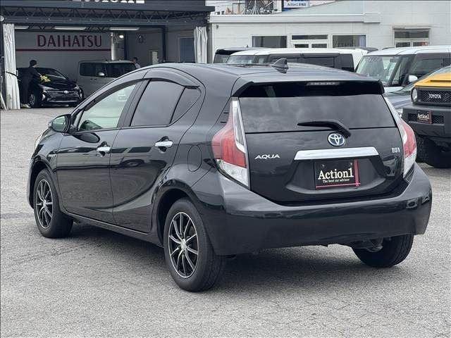 Ref:AUX-25075692 TOYOTA AQUA 2016 4 Ref:AUX-25075692 TOYOTA AQUA 2016 - Image 4