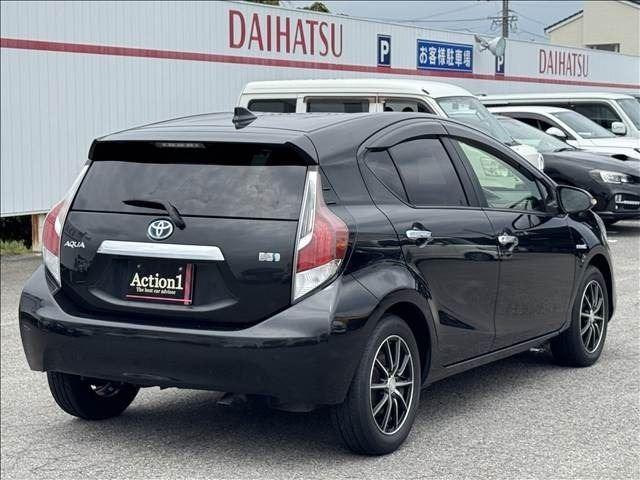 Ref:AUX-25075692 TOYOTA AQUA 2016 6 Ref:AUX-25075692 TOYOTA AQUA 2016 - Image 6