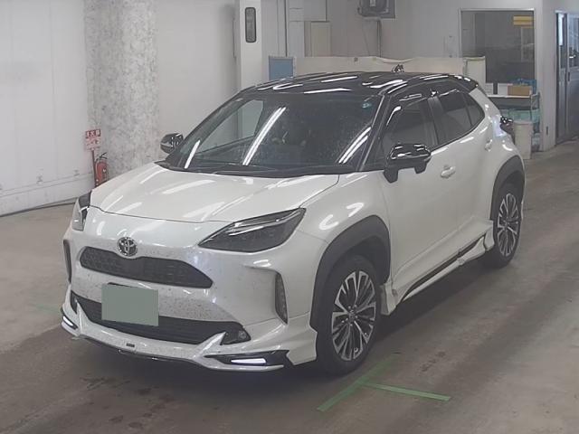 Ref:AUX-25076635 TOYOTA YARIS CROSS 2021 1 2021 Toyota Yaris Cross pearl gasoline used car Japan export