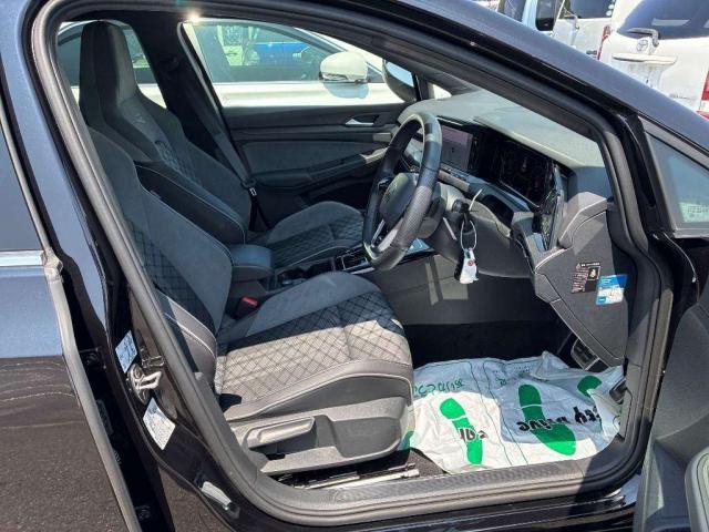 Ref:AUX-25076668 VOLKSWAGEN GOLF VARIANT 2023 4 Ref:AUX-25076668 VOLKSWAGEN GOLF VARIANT 2023 - Image 4