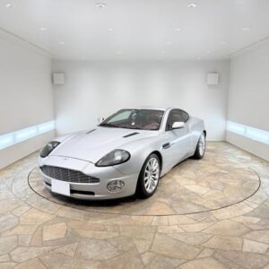 2003 Aston Martin Vanquish silver gasoline used car Japan export
