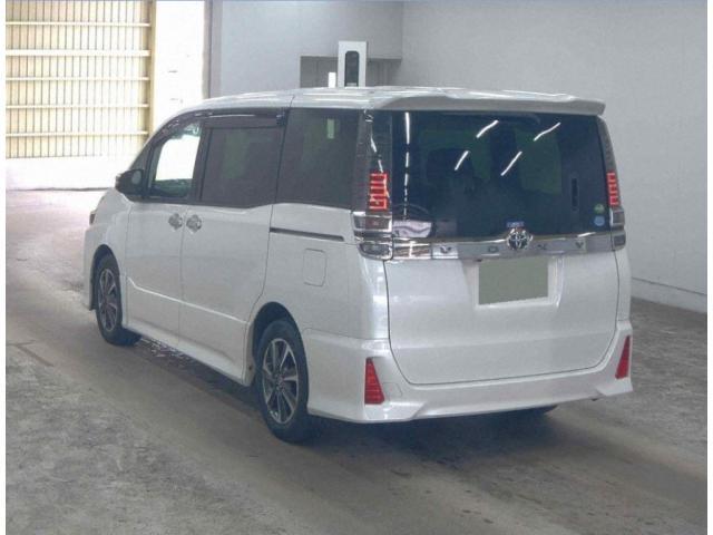 Ref:AUX-25080941 TOYOTA VOXY 2018 2 Ref:AUX-25080941 TOYOTA VOXY 2018 - Image 2