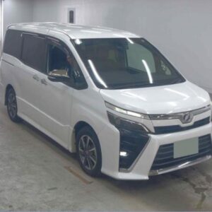 2018 Toyota Voxy pearl gasoline used car Japan export