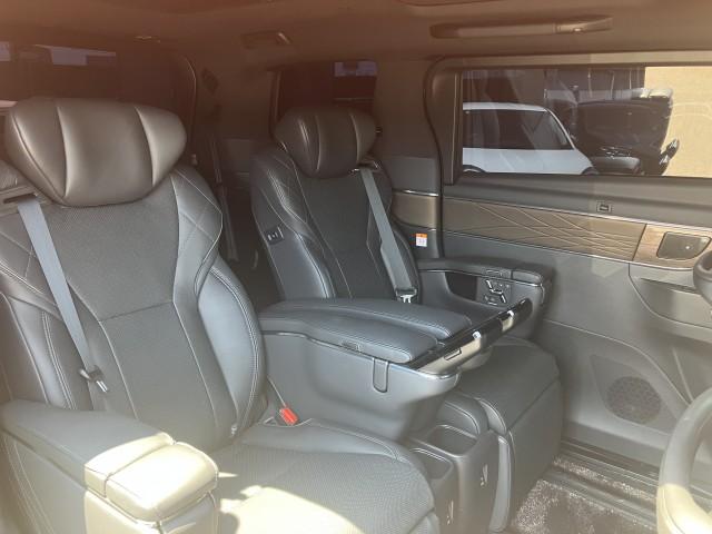 Ref:AUX-25081095 TOYOTA ALPHARD HYBRID 2023 7 Ref:AUX-25081095 TOYOTA ALPHARD HYBRID 2023 - Image 7