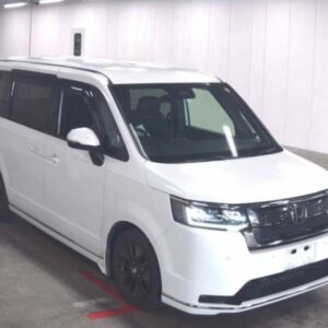 2023 Honda Stepwagon pearl gasoline used car Japan export