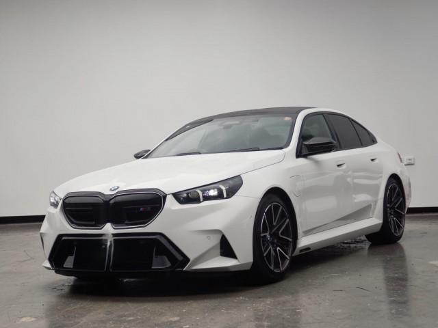 Ref:AUX-25081321 BMW M5 2025 1 2025 Bmw M5 white hybrid used car Japan export