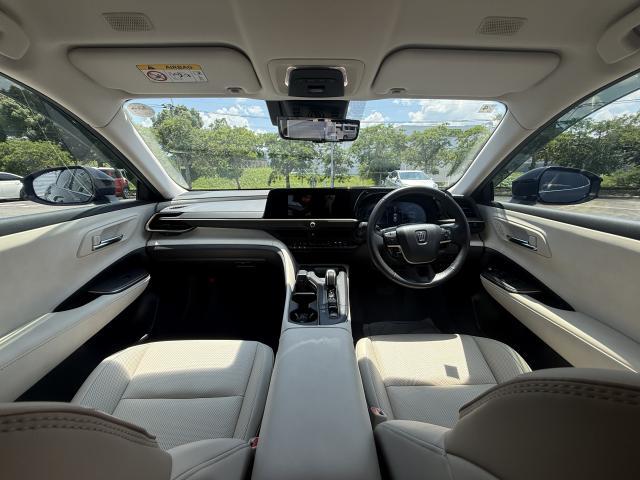 Ref:AUX-25081325 TOYOTA CROWN CROSSOVER 2023 3 Ref:AUX-25081325 TOYOTA CROWN CROSSOVER 2023 - Image 3