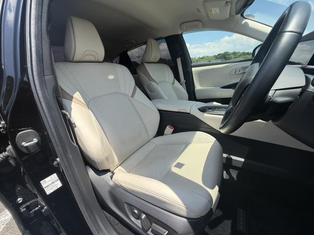 Ref:AUX-25081325 TOYOTA CROWN CROSSOVER 2023 6 Ref:AUX-25081325 TOYOTA CROWN CROSSOVER 2023 - Image 6