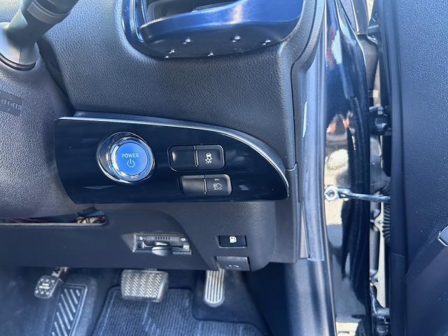 Ref:AUX-25081327 TOYOTA PRIUS 2018 16 Ref:AUX-25081327 TOYOTA PRIUS 2018 - Image 16