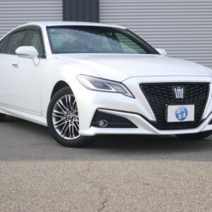 2021 Toyota Crown Hybrid pearl hybrid used car Japan export