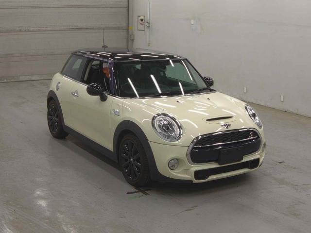 Ref:AUX-25081786 MINI MINI 2017 1 2017 Mini Mini white diesel used car Japan export