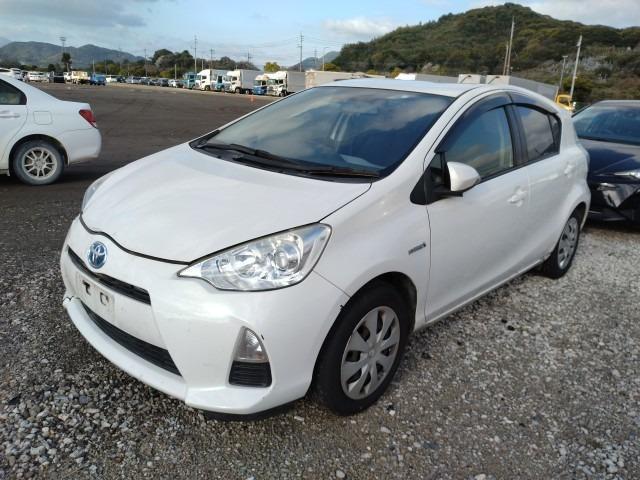 Ref:AUX-25086357 TOYOTA AQUA 2014 1 2014 Toyota Aqua white hybrid used car Japan export
