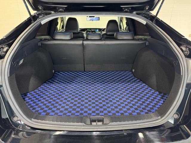 Ref:AUX-25091012 TOYOTA PRIUS 2016 12 Ref:AUX-25091012 TOYOTA PRIUS 2016 - Image 12