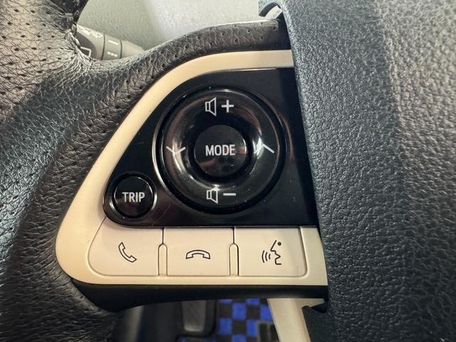 Ref:AUX-25091012 TOYOTA PRIUS 2016 14 Ref:AUX-25091012 TOYOTA PRIUS 2016 - Image 14