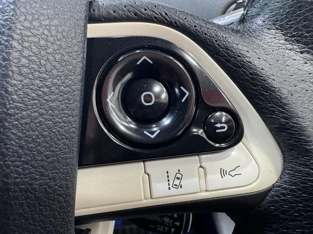 Ref:AUX-25091012 TOYOTA PRIUS 2016 15 Ref:AUX-25091012 TOYOTA PRIUS 2016 - Image 15
