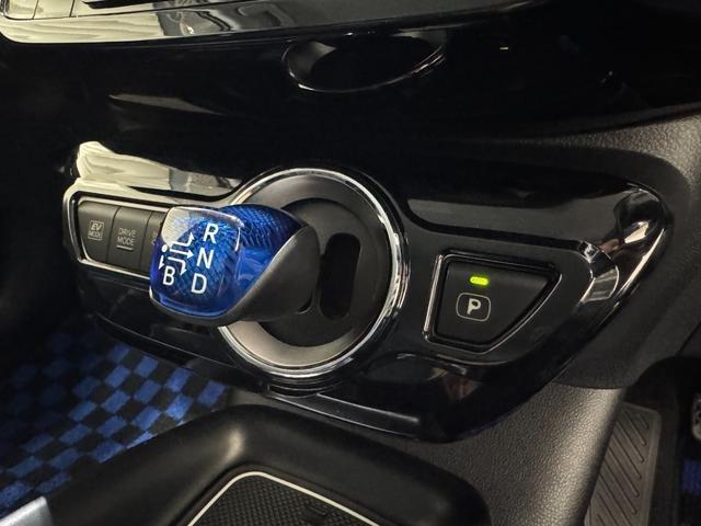 Ref:AUX-25091012 TOYOTA PRIUS 2016 18 Ref:AUX-25091012 TOYOTA PRIUS 2016 - Image 18