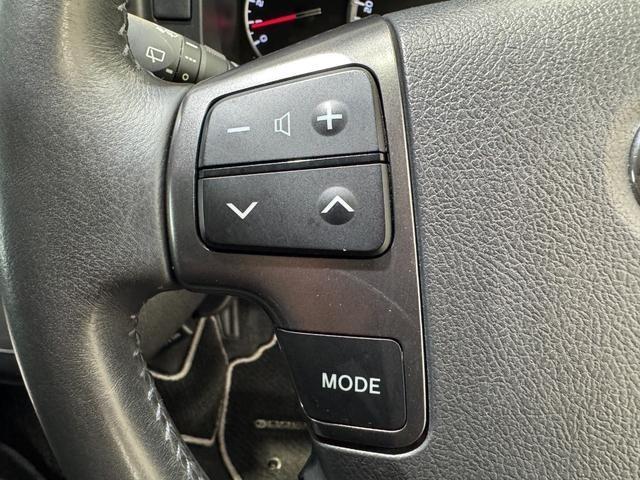 Ref:AUX-25091013 TOYOTA HIACE VAN 2017 14 Ref:AUX-25091013 TOYOTA HIACE VAN 2017 - Image 14