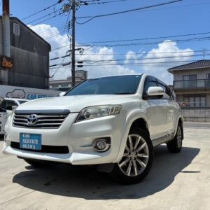 2013 Toyota Vanguard pearl gasoline used car Japan export