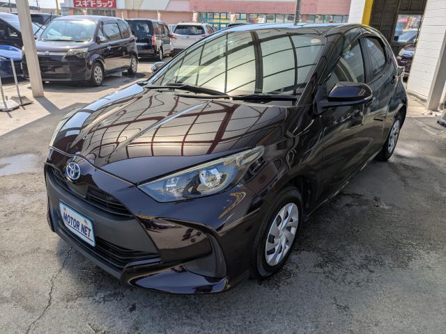 Ref:AUX-25091811 TOYOTA YARIS 2020 1 2020 Toyota Yaris purple hybrid used car Japan export