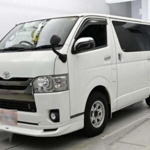 2017 Toyota Hiace Van pearl diesel used car Japan export
