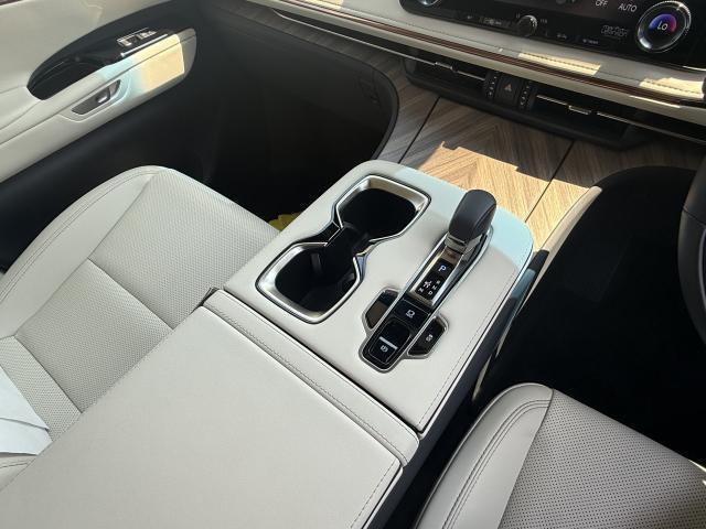 Ref:AUX-25101707 LEXUS LM 2025 16 Ref:AUX-25101707 LEXUS LM 2025 - Image 16
