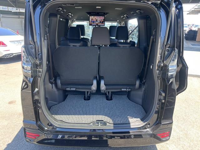 Ref:AUX-25101804 TOYOTA VOXY 2023 17 Ref:AUX-25101804 TOYOTA VOXY 2023 - Image 17