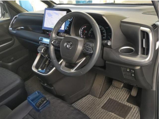 Ref:AUX-25101804 TOYOTA VOXY 2023 3 Ref:AUX-25101804 TOYOTA VOXY 2023 - Image 3