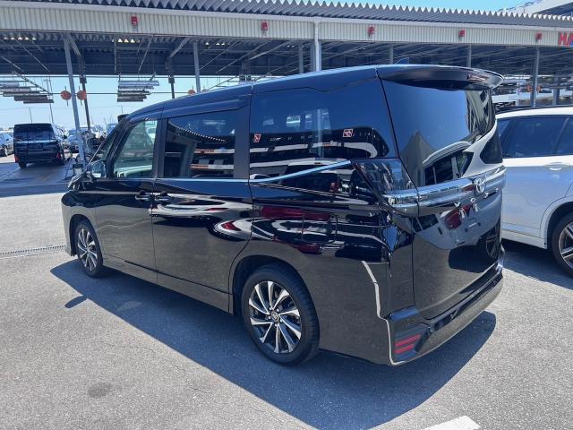 Ref:AUX-25101804 TOYOTA VOXY 2023 9 Ref:AUX-25101804 TOYOTA VOXY 2023 - Image 9