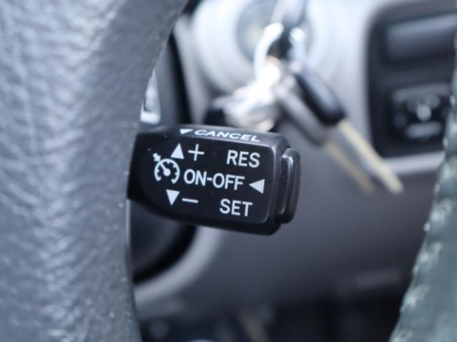 Ref:AUX-25101837 TOYOTA LAND CRUISER 100 2004 8 Ref:AUX-25101837 TOYOTA LAND CRUISER 100 2004 - Image 8