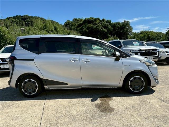 Ref:AUX-25102279 TOYOTA SIENTA 2018 17 Ref:AUX-25102279 TOYOTA SIENTA 2018 - Image 17