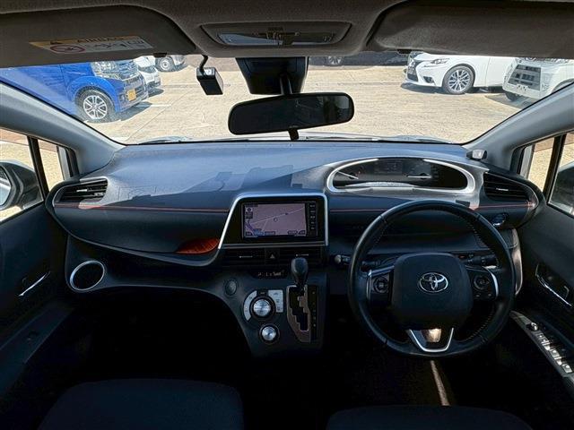 Ref:AUX-25102279 TOYOTA SIENTA 2018 3 Ref:AUX-25102279 TOYOTA SIENTA 2018 - Image 3