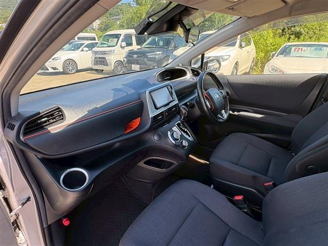 Ref:AUX-25102279 TOYOTA SIENTA 2018 4 Ref:AUX-25102279 TOYOTA SIENTA 2018 - Image 4