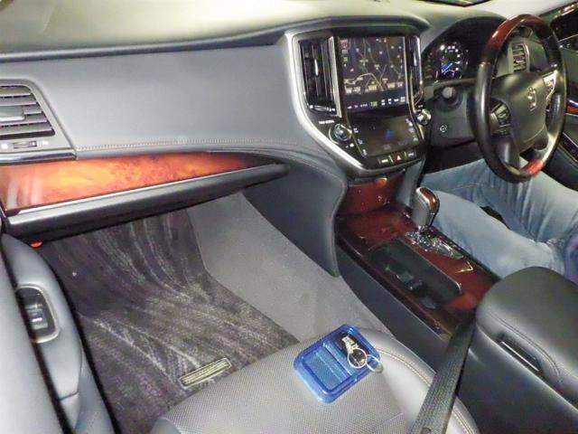 Ref:AUX-25102335 TOYOTA CROWN MAJESTA 2018 3 Ref:AUX-25102335 TOYOTA CROWN MAJESTA 2018 - Image 3