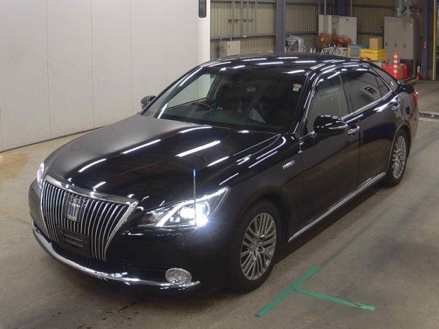 Ref:AUX-25102335 TOYOTA CROWN MAJESTA 2018 1 2018 Toyota Crown Majesta black gasoline used car Japan export